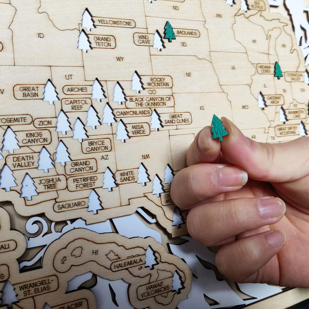 US National Parks Wooden Travel Map & Visit Tracker (White-Hiking)