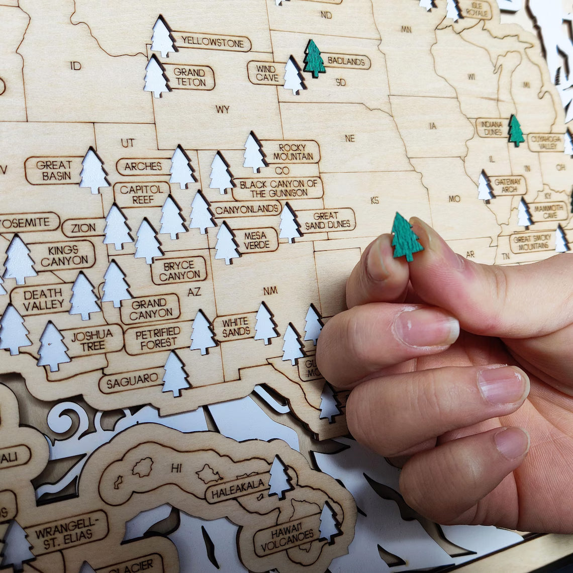 US National Parks Wooden Travel Map & Visit Tracker (White-Hiking)