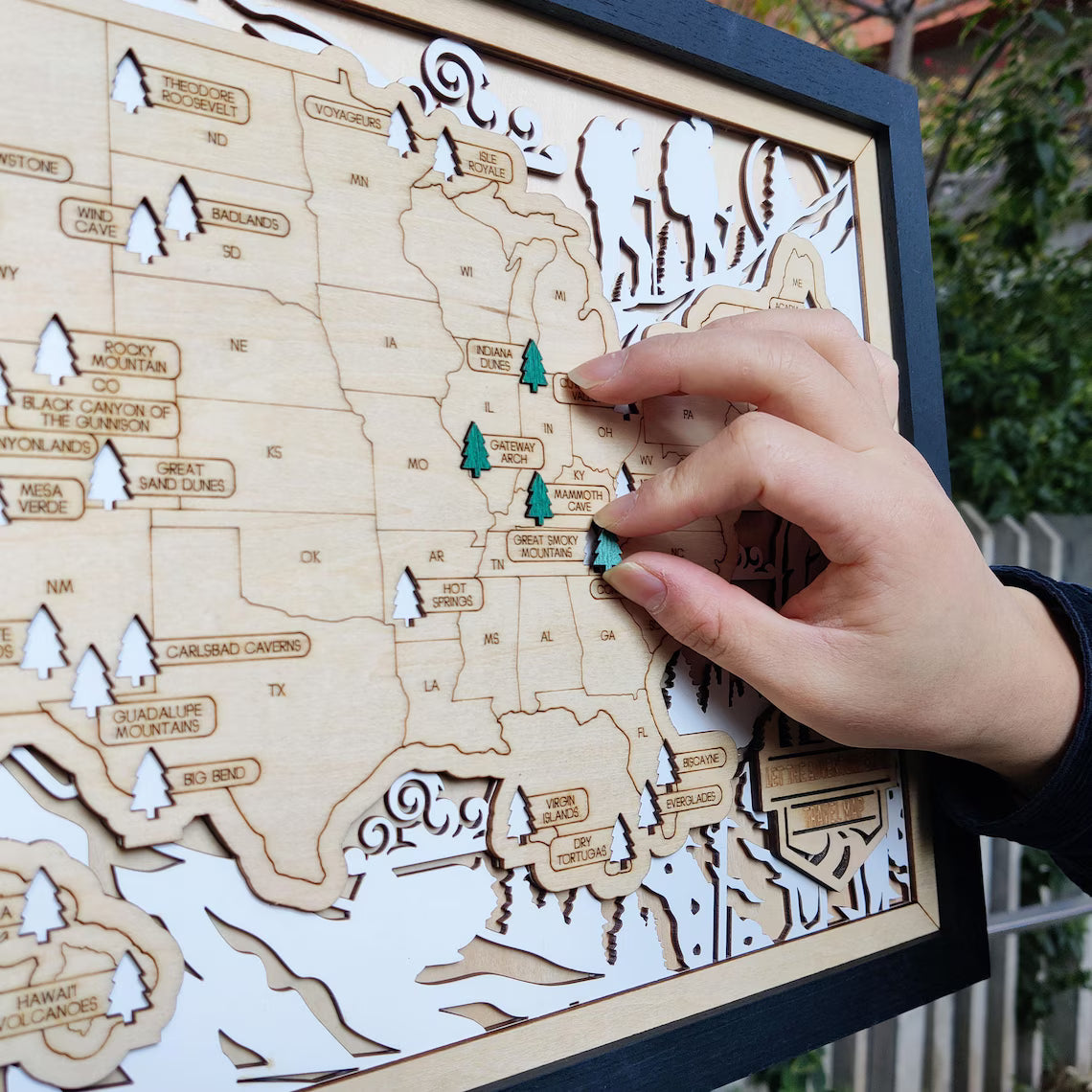 US National Parks Wooden Travel Map & Visit Tracker (White-Hiking)