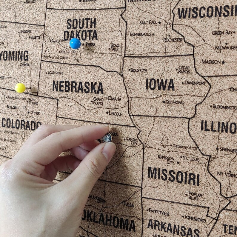 Wooden Map of USA (Mountains Printed Board + Cork)